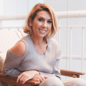 Anna Lobo - Mentoria de Almas / Mestre ThetaHealing